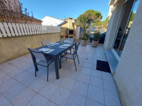 Maison T3 Climatisée à 150m de la Plage avec Terrasse et Parking, Tout à Pied! - FR-1-423-307